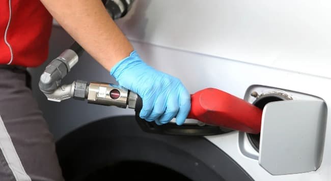 Aumentaron los combustibles por sexta vez en el año