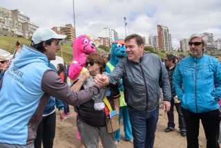 Se inauguró la Playa Deportiva del EMDER