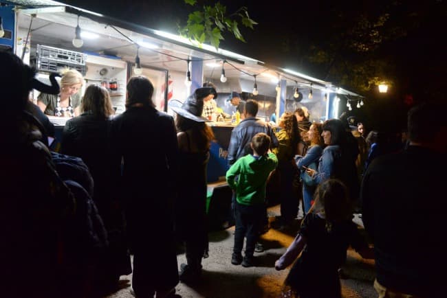 Sabores sobre ruedas: foodtrucks presentes en distintos puntos de la ciudad
