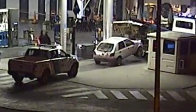 Imprudencia al volante: Hacía maniobras peligrosas y fue interceptado cuando se detuvo
