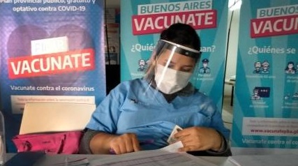 Provincia convoca a personas de 18 a 59 años a inscribirse en el plan de vacunación