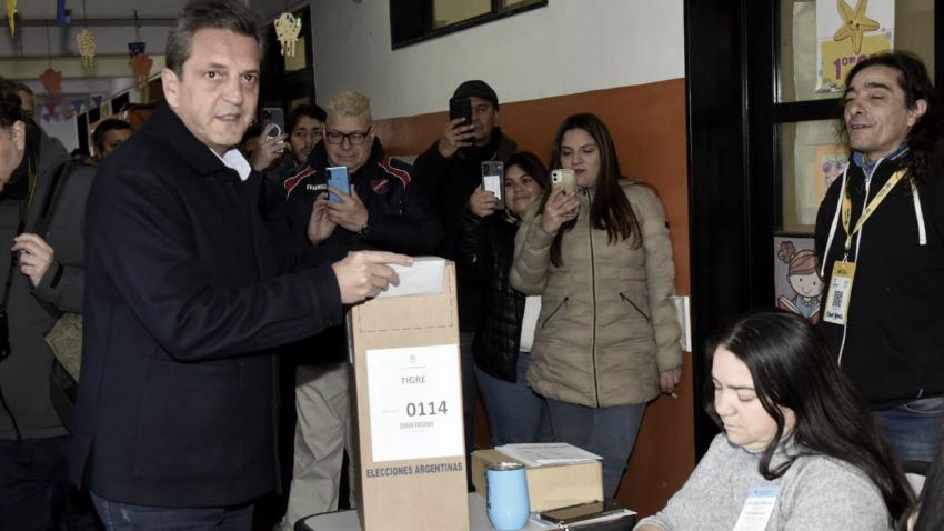 Massa: «Es importante que la gente vote y participe»