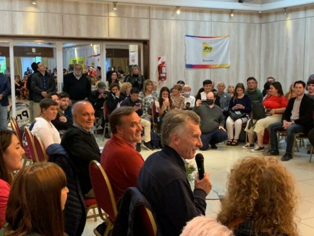 Macri vino a la Ciudad, se reunió con Montenegro y voluntarios de Juntos