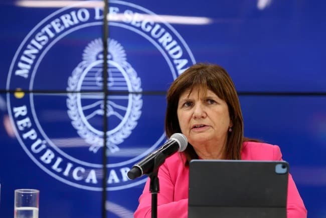 Leia Patricia Bullrich presenta la Ley Antibarras con el objetivo de endurecer penas