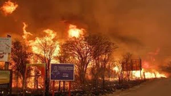 Incendios en Córdoba: el fuego no da tregua a causa de los fuertes vientos 