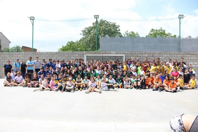 El Circuito de Minis e Infantiles cerró un año a puro handball y amistad