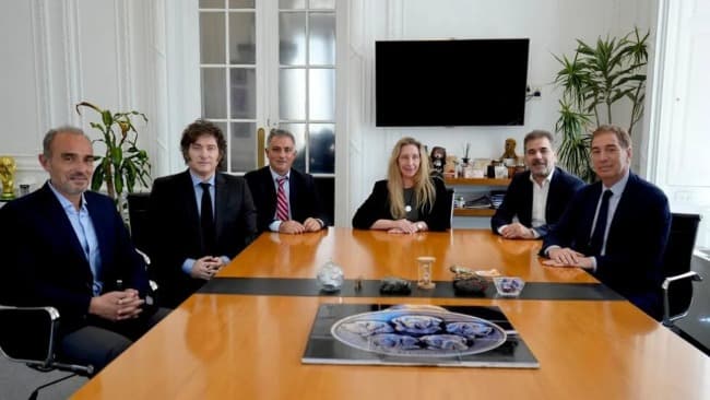 Leia Javier Milei cenó con diputados aliados en Olivos para blindar los vetos a jubilados y discapacidad