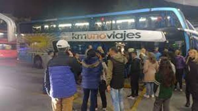 Controles a viajes de egresados: demoran una salida por irregularidades