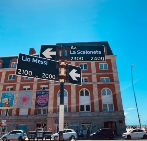 Nace una nueva esquina en Mar del Plata al calor de la ilusión: La Scaloneta y Lio Messi