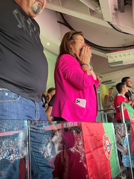 La emocionante reacción de la madre de Cristiano Ronaldo tras su doblete  