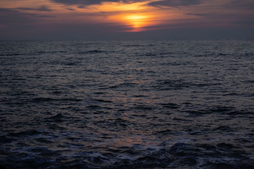 Demuestran que gases naturales emitidos por los océanos ayudan a enfriar el planeta