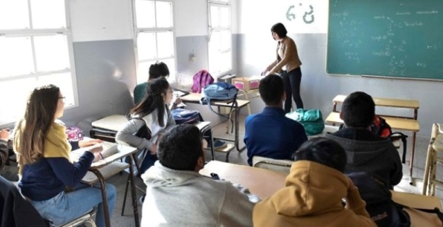 Polémica en la provincia: aprobaron eliminar las mesas de exámenes y otras dos modificaciones