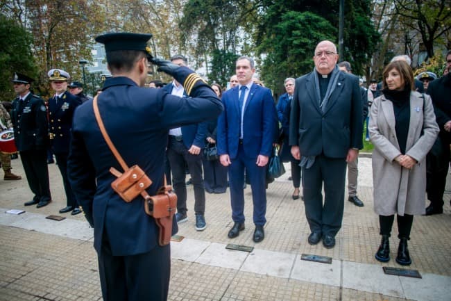 Leia Neme encabezó el acto oficial por el aniversario de la Revolución de Mayo