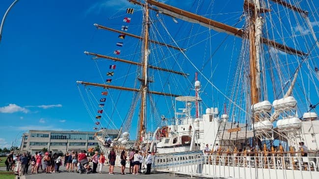 La Fragata ARA Libertad podrá visitarse hasta el sábado en Mar del Plata