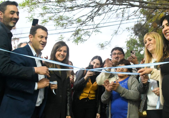 Fernanda Raverta participó de la inauguración de Centro Educativo en el barrio Alfar