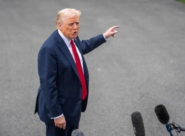 La furia de Donald Trump contra el show de Bad Bunny en el Super Bowl