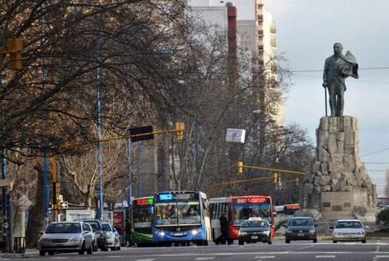 El paro de colectivos se levanta esta noche 