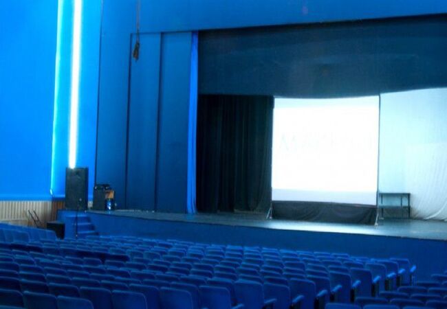 Reabre el Complejo Radio City-Roxy-Melany con espectáculos para la temporada 