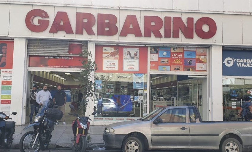 Garbarino suspendió arbitrariamente a 9 trabajadores en Mar del Plata
