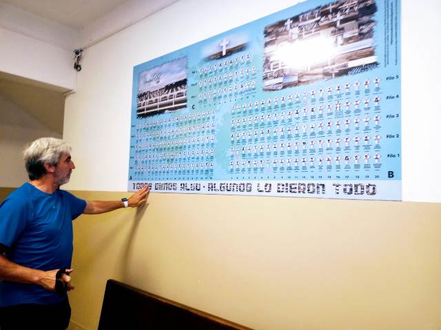 Quedó actualizado el mapa del Cementerio de Darwin expuesto en el hall de la Municipalidad
