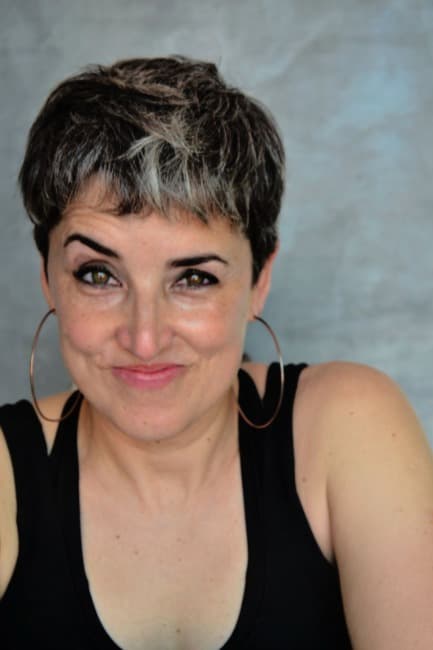 RO FERRER LLEGA AL VERANO MARPLATENSE CON STAND UP GRÁFICO 