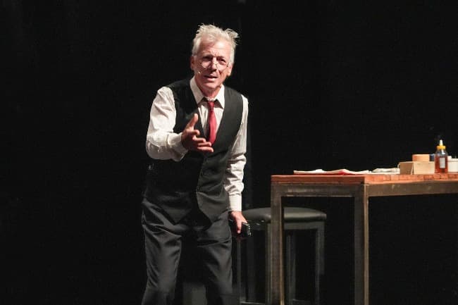 Gerardo Romano llega al Auditorium con “Un judío común y corriente”