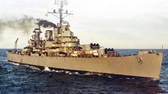Veteranos del ARA «General Belgrano» navegan hacia el sitio de su hundimiento