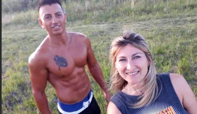 Presos desfiguraron a golpes al femicida de Analía Maldonado y casi lo linchan