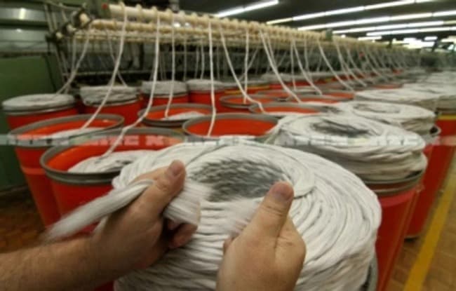 Leia Las Pymes textiles en baja: una fábrica de hilados suspendió a 200 obreros por dos meses