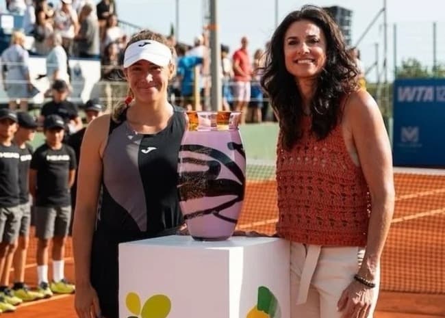 Solana Sierra salió campeona en Mallorca y sumó su cuarto título del año